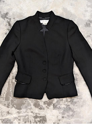 Короткий элегантный пиджак zara