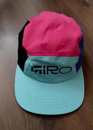 Кепка giro