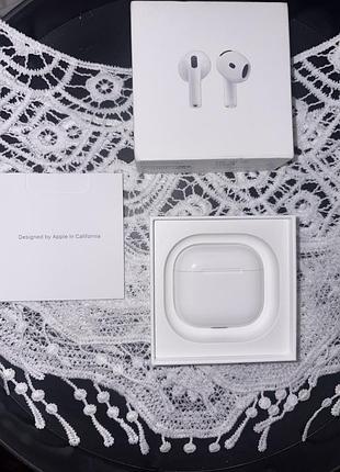Навушники та гарнітури apple airpods 4