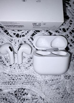 Навушники та гарнітури apple airpods 4 3