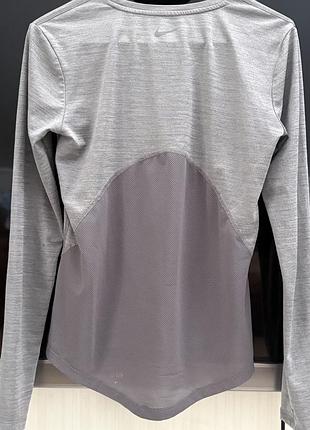 Лонгслив nike серого цвета. 4