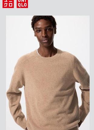 Светр з овечої вовни uniqlo