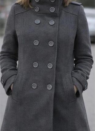 Фірмове пальто zara, розмір l