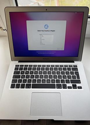 Продам macbook air 13" early 2015
