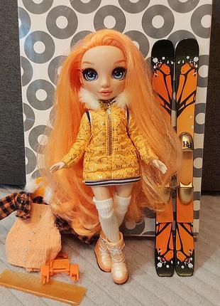 Лялька рейнбоу хай поппі роуан rainbow high winter break poppy rowan – orange fashion doll