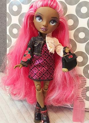 Кукла rainbow high рейнбоу хай роза daria roselyn rose роза розелин дарья (pinkish red)
