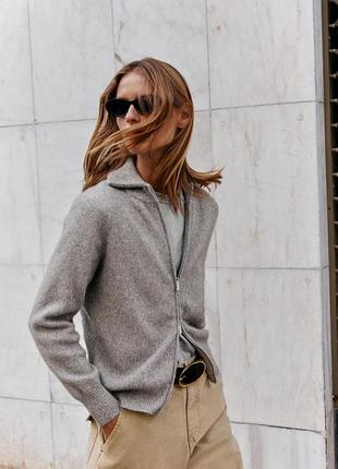 Оригинальный трикотажный жакет с молнией из новой коллекции zara new original.