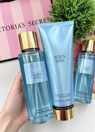 Оригінальний подарунковий набір від victoria's secret aqua kiss спрей та лосьйон