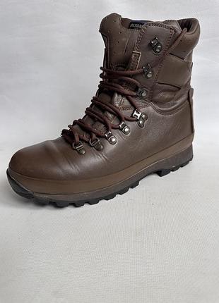 Шкіряні черевики altberg waterproof 6