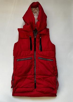 Продам жилетку жіночу подовжену moncler