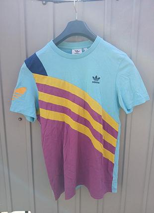 Мужская оригинальная футболка adidas.