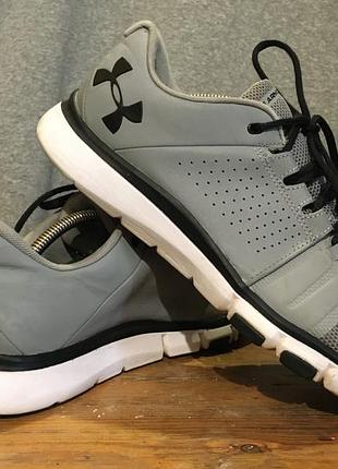 Кросівки under armour