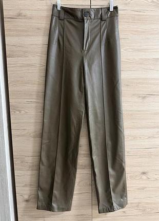 Zara брюки з еко шкіри