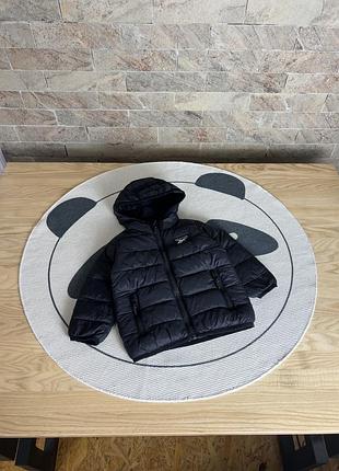 Курточка reebok