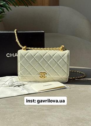 Сумочка calfskin quilted perfect fit wallet on chain cream/gold🤍