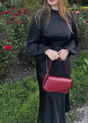 Чорна сукня
