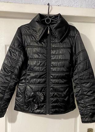 Жіноча стьобана куртка,чорного кольору від бренду butter fly. розмір  40/l/48