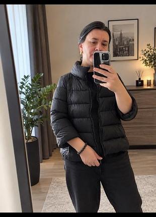 Жіноча чорна дута куртка-пуховик від відомого бренду zara з лінійки trafaluc