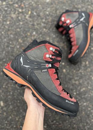Ботинки salewa оригинал 42 размер gore-tex треккинговые туристические водонепроницаемые для походов горного туризма хайкинга