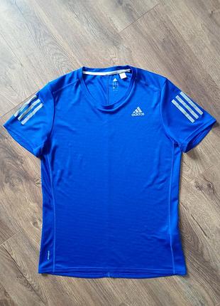 Брендовая футболка adidas.