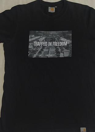 Футболка чоловіча carhartt wip чорна з принтом trapped in freedom розмір s