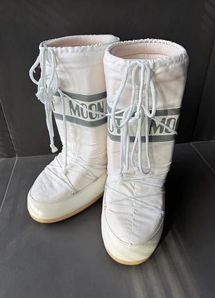 Чоботи жіночі moon boot зимові білі