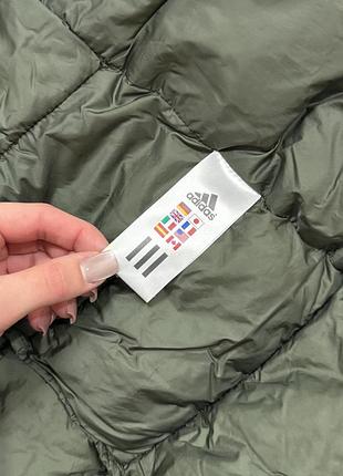 Жіночий пуховик adidas подовжений зимовий хакі