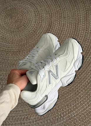 9060 white grey