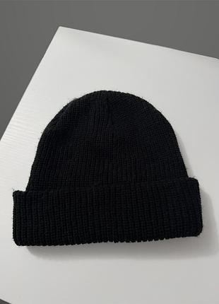 Чорна вʼязана шапка біні taobao