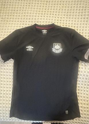 📌 футболка umbro у відмінному стані, як нова.