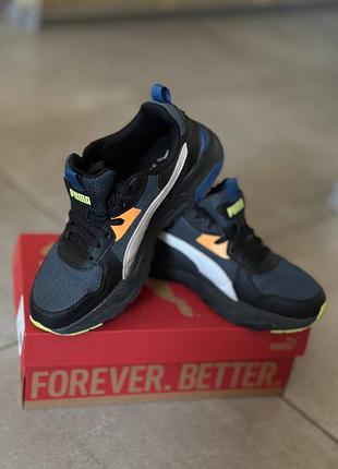 Кросівки чоловічі puma чорні з помаранчевими та синіми вставками