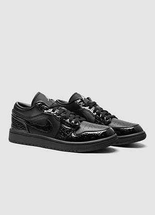Nike air jordan 1 retro low lacquered black 2