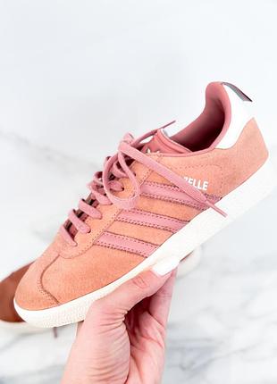 Кросівки adidas pp 36