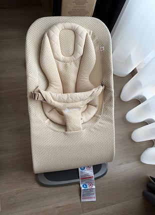 Дитячий шезлонг ergobaby evolve bouncer