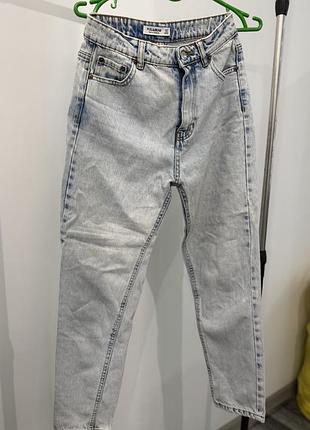 Жіночі стильні джинси pull & bear