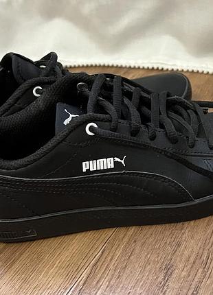 Кросівки жіночі puma шкіряні чорні