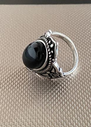 Кольцо серебряное с черным агатом 5