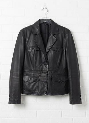 Продам стильну шкіряну куртку "basic line casual wear"