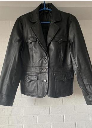 Продам стильну шкіряну куртку "basic line casual wear" 10