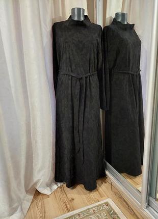 Шикарне з пояском плаття 👗