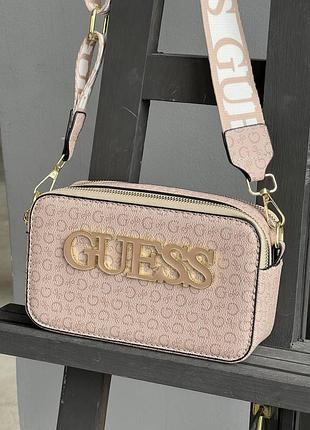 Женская сумка guess кросс боди бежевая гесс с большим лого через плече