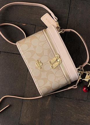 Сумка женская coach rainer crossbody bag 18 in signature canvas кросс-боди светло-бежевая коуч