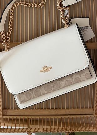 Сумка коуч бело-пудровая кросс боди через плечо coach klare in signature canvas
