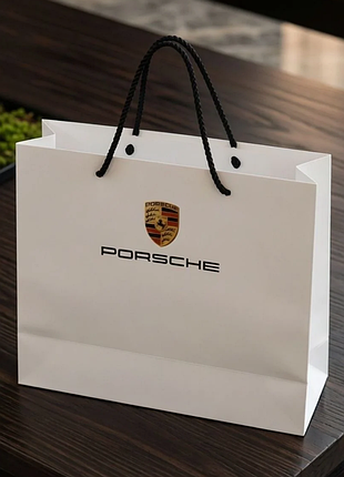 Подарунковий паперовий пакет porsche (порше) 30х25х12 см | білий бренд пакет із ручками