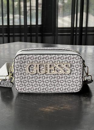 Женская сумка guess кросс боди бежево-серая гесс с большим лого через плече