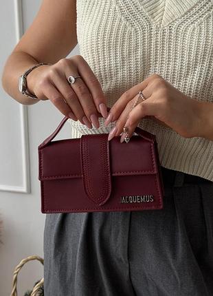 Сумка жіноча жакмюс через плече маленька бордова jacquemus le bambino mini bag