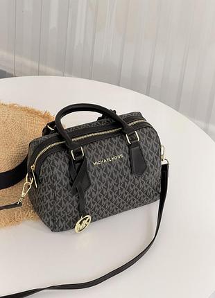 Жіноча сумка michael kors hayes duffle чорна крос-боді мішель корс через плечі