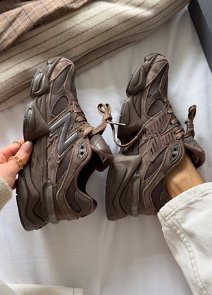 9060 brown 4