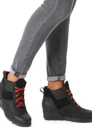 Водонепроникні черевики-кросівки на прихованій танкетці sorel evie™ sport lace