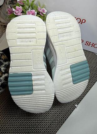 Оригінальні кросівки adidas 6